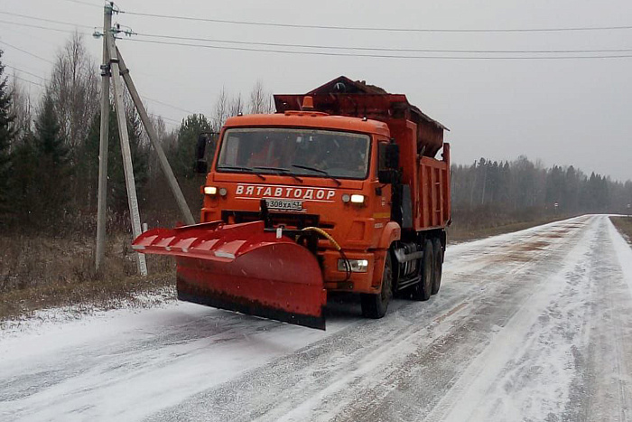 В Кировской области ввели круглосуточный мониторинг ситуации на дорогах..