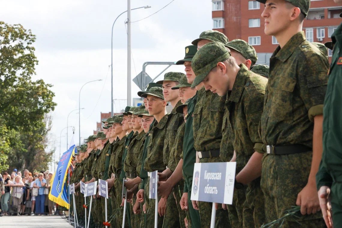 Кировские гвардейцы участвуют в окружных юнармейских военно-патриотических сборах ПФО.