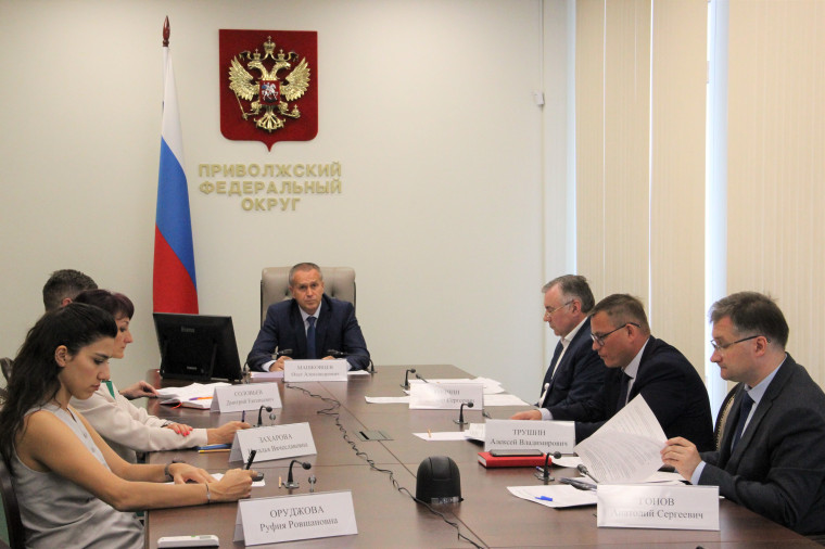 В Приволжском федеральном округе идет подготовка к заседанию Совета по вопросу поддержки работающей молодежи. В Приволжском федеральном округе идет подготовка к заседанию Совета по вопросу поддержки работающей молодежи.