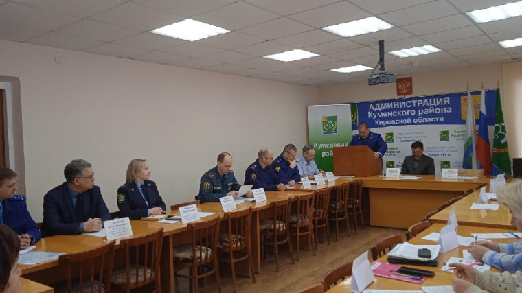 Координационное совещание руководителей правоохранительных органов Куменского района. Координационное совещание руководителей правоохранительных органов Куменского района.