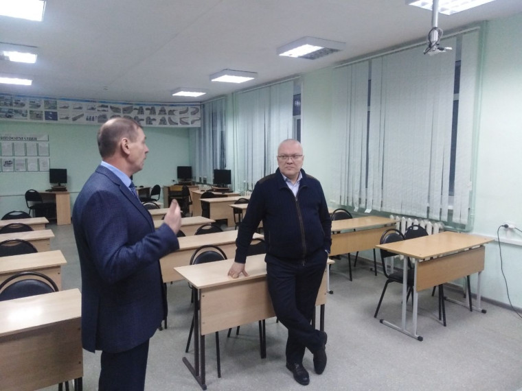 Кировская область заявится в федеральный проект «Профессионалитет» для подготовки кадров для сельского хозяйства. Кировская область заявится в федеральный проект «Профессионалитет» для подготовки кадров для сельского хозяйства.